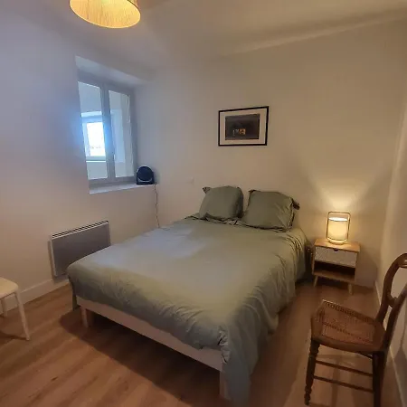 Сasa de vacaciones Maison En Pierre Rénovée Taix