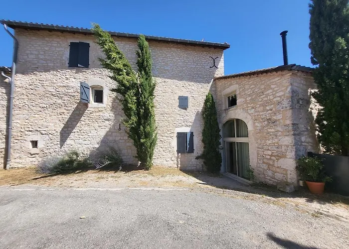 Maison En Pierre Rénovée Taix