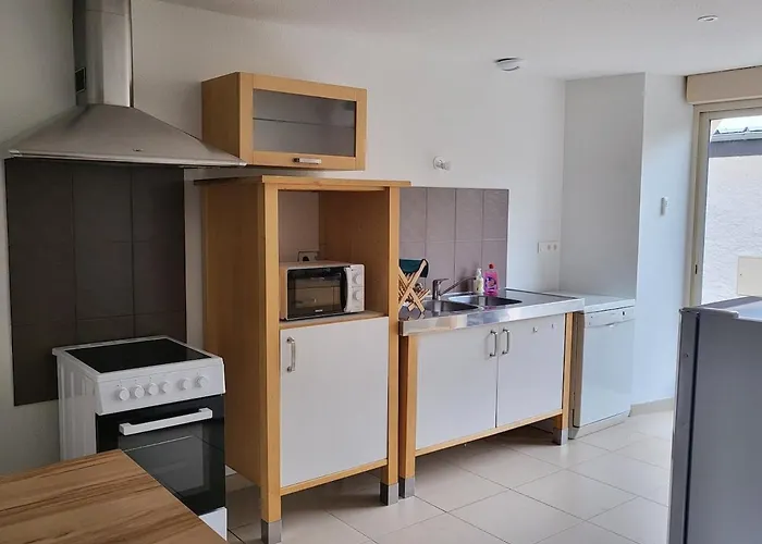 Maison En Pierre Rénovée Сasa de vacaciones *